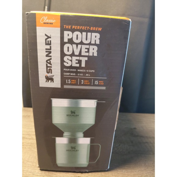 Stanley The Perfect-Brew Pour Over Set Coffee Maker Green Insulated - Picture 4 of 5